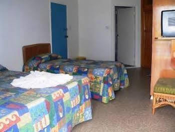 Horizon Beach Resort Nadi Buitenkant foto