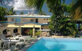 Horizon Beach Resort Nadi Buitenkant foto